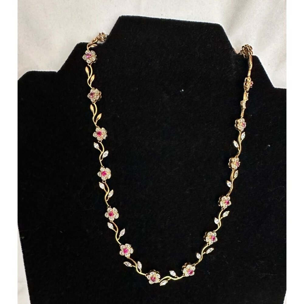 Stunning flower necklace stamped 14K GE S Lind China